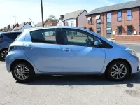 Used Toyota Yaris Plus 90 HP (66 kW) 2014 Blue Hatchback