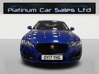 Usado Jaguar XF Portfolio 180 HP (132 kW) 2017 Azul Sedan