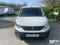 Used Peugeot Partner Premium 100 HP (73 kW) 2023 White MPV
