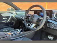 Occasion Mercedes CLA200 Executive 161 ch (118 kW) 2025 Gris Break