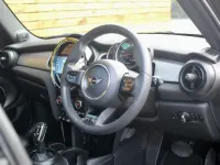 Begagnad Mini Cooper S Exclusive 2022 Svart Halvkombi