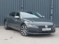 Usado VW Arteon Elegance 150 HP (110 kW) 2019 Cinzento Citadino
