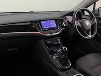Begagnad Vauxhall Astra Elite 145 HK (106 kW) 2020 Grå Halvkombi
