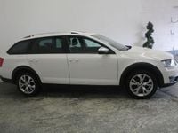 Used Skoda Octavia Scout 4x4 2017 White Estate