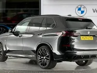 Gebraucht BMW X5 M Sport 298 PS (219 kW) 2024 Schwarz SUV