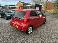 Used Kia Picanto 84 HP (61 kW) 2016 Red Hatchback