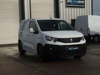 Used Peugeot Partner 110 HP (80 kW) 2020 White MPV