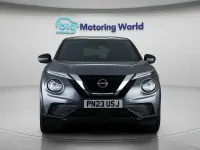 Usado Nissan Juke N-Connecta 114 HP (83 kW) 2023 Cinzento SUV