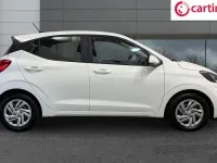 Used Hyundai i10 SE 67 HP (49 kW) 2022 White Hatchback