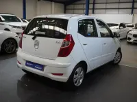 Used Hyundai i10 Active 86 HP (63 kW) 2012 White Hatchback