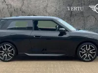Używany Mini Cooper SE Hatch 158 kW (215 KM) 2024 Czarny Hatchback