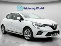 Używany Renault Clio V Play 75 KM (55 kW) 2021 Biały Hatchback