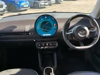 Begagnad Mini Cooper Classic 135 kW (184 HK) 2024 Svart Halvkombi