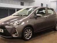 Usado Toyota Yaris 2017 Cinzento Citadino