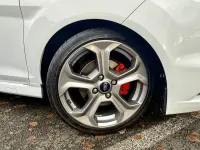 Used Ford Fiesta ST 200 HP (147 kW) 2016 White Hatchback