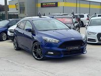 Used Ford Focus ST 250 HP (183 kW) 2017 Blue Hatchback