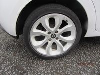 Used Citroën C3 SELECTION 82 HP (60 kW) 2013 White Hatchback