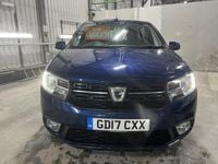 Used Dacia Sandero Lauréate 89 HP (65 kW) 2017 Blue Hatchback