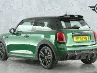 Used Mini Cooper Hatch 134 HP (98 kW) 2021 Green Hatchback