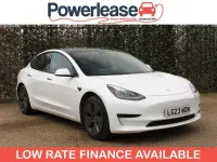 Używany Tesla Model 3 RWD 177 kW (241 KM) 2023 Biały Sedan/Limuzyna