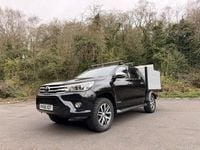Used Toyota HiLux 150 HP (110 kW) 2018 Black Pickup