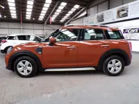 Używany Mini Cooper Classic 2020 Brązowy Hatchback