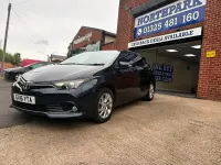 Used Toyota Auris Business Edition 112 HP (82 kW) 2016 Grey Hatchback