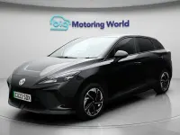 Begagnad MG MG4 EV SE 319 kW (435 HK) 2023 Halvkombi