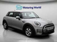 Usado Mini Cooper Classic 136 CV (100 kW) 2022 Plateado Utilitario