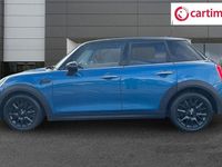 Używany Mini Cooper Classic 136 KM (100 kW) 2021 Niebieski Hatchback