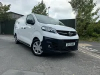 Used Vauxhall Vivaro 100 HP (73 kW) 2021 White MPV