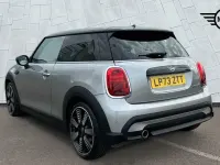 Begagnad Mini Cooper Exclusive 134 HK (98 kW) 2023 Silver Halvkombi