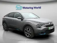 Begagnad Citroën e-C4 Shine 100 kW (136 HK) 2021 Halvkombi