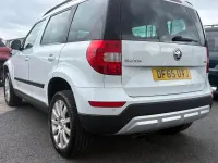 Used Skoda Yeti SE 110 HP (80 kW) 2015 White SUV