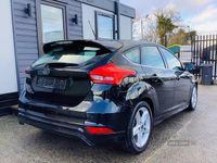 Used Ford Focus Zetec 115 HP (84 kW) 2015 Black Hatchback
