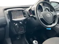 Gebraucht Toyota Aygo x-press 69 PS (50 kW) 2017 Grau Kleinwagen