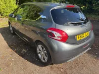 Używany Peugeot 208 Allure 2012 Szary Hatchback
