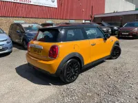 Usado Mini Cooper D Hatch 2014 Naranja Utilitario