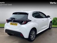 Used Toyota Yaris Hybrid 116 HP (85 kW) 2024 White Hatchback