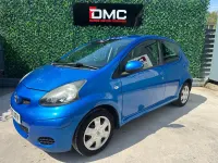 Gebraucht Toyota Aygo 68 PS (50 kW) 2010 Blau Kleinwagen