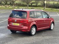 Used VW Touran SE 190 HP (139 kW) 2015 Red MPV