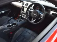Usado Ford Mustang Fastback 350 HP (257 kW) 2018 Vermelho Coupé