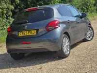 Used Peugeot 208 Allure 73 HP (53 kW) 2015 Grey Hatchback