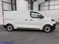 Used Peugeot e-Expert 100 kW (136 HP) 2024 White Van