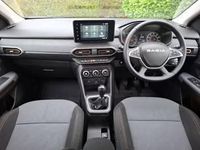 Used Dacia Jogger Extreme 109 HP (80 kW) 2024 Grey MPV