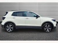 Usado VW T-Cross Black Edition 95 HP (69 kW) 2023 Cinzento SUV