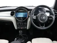 Begagnad Mini Cooper Exclusive 134 HK (98 kW) 2023 Svart Halvkombi