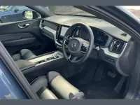 Used Volvo XC60 Plus 350 HP (257 kW) 2023 Blue SUV