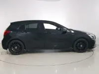 Second-hand Mercedes A200 AMG Line Premium 163 CP (119 kW) 2022 Hatchback