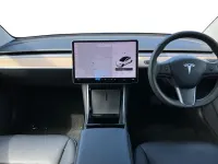 Used Tesla Model 3 Long Range AWD 77 kW (106 HP) 2019 White Sedan